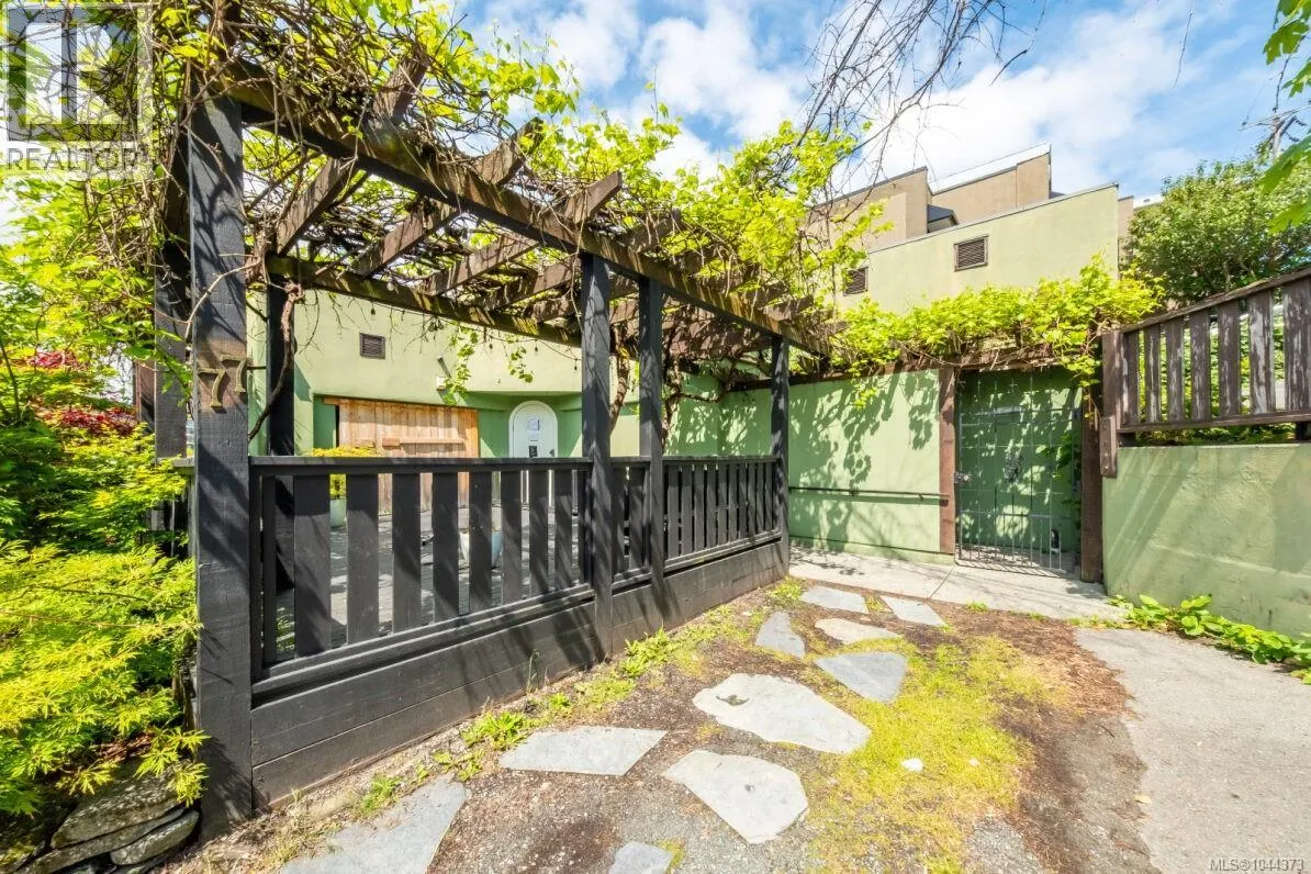 77 & 85 Skinner St