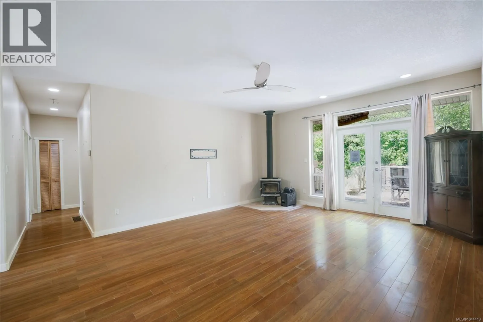 126 Bayridge Pl