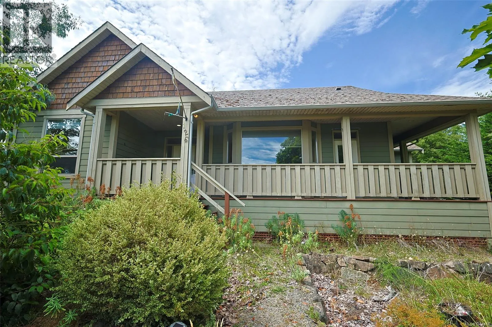126 Bayridge Pl