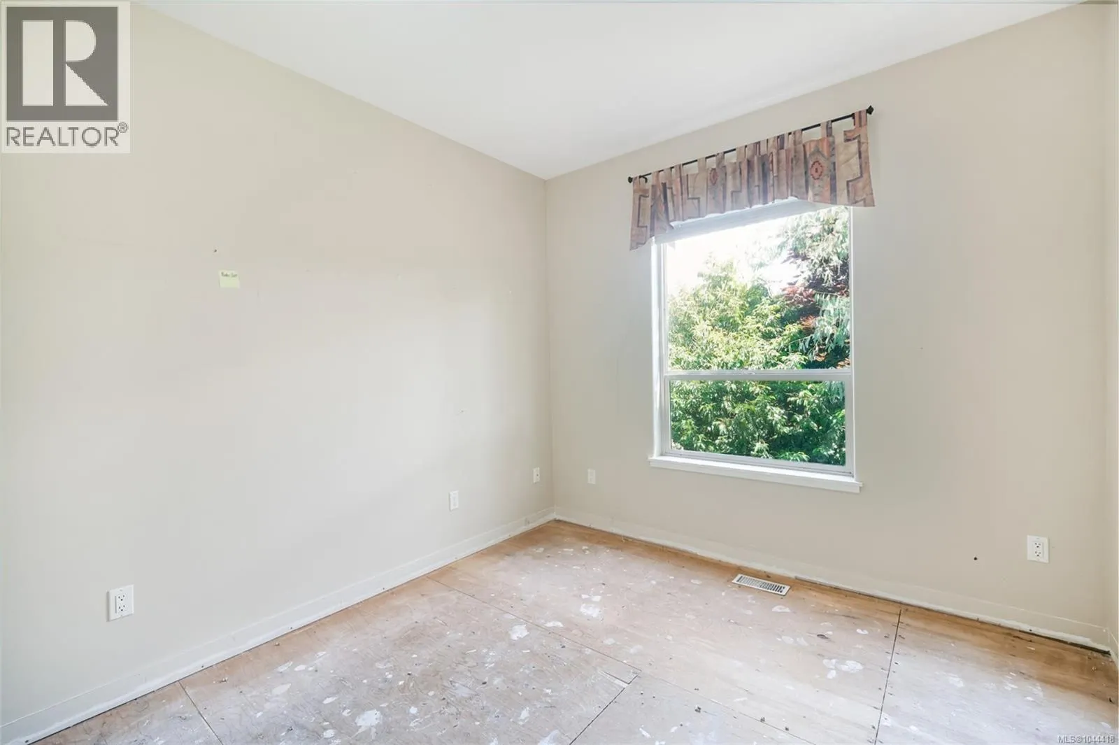 126 Bayridge Pl