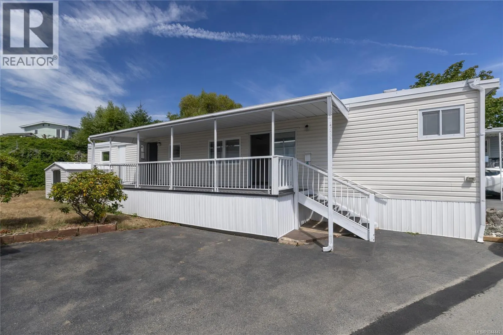 22 6245 Metral Dr