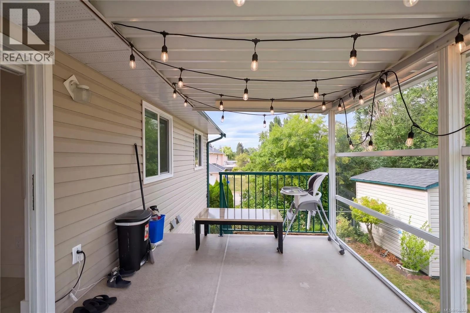 840 Inez Pl