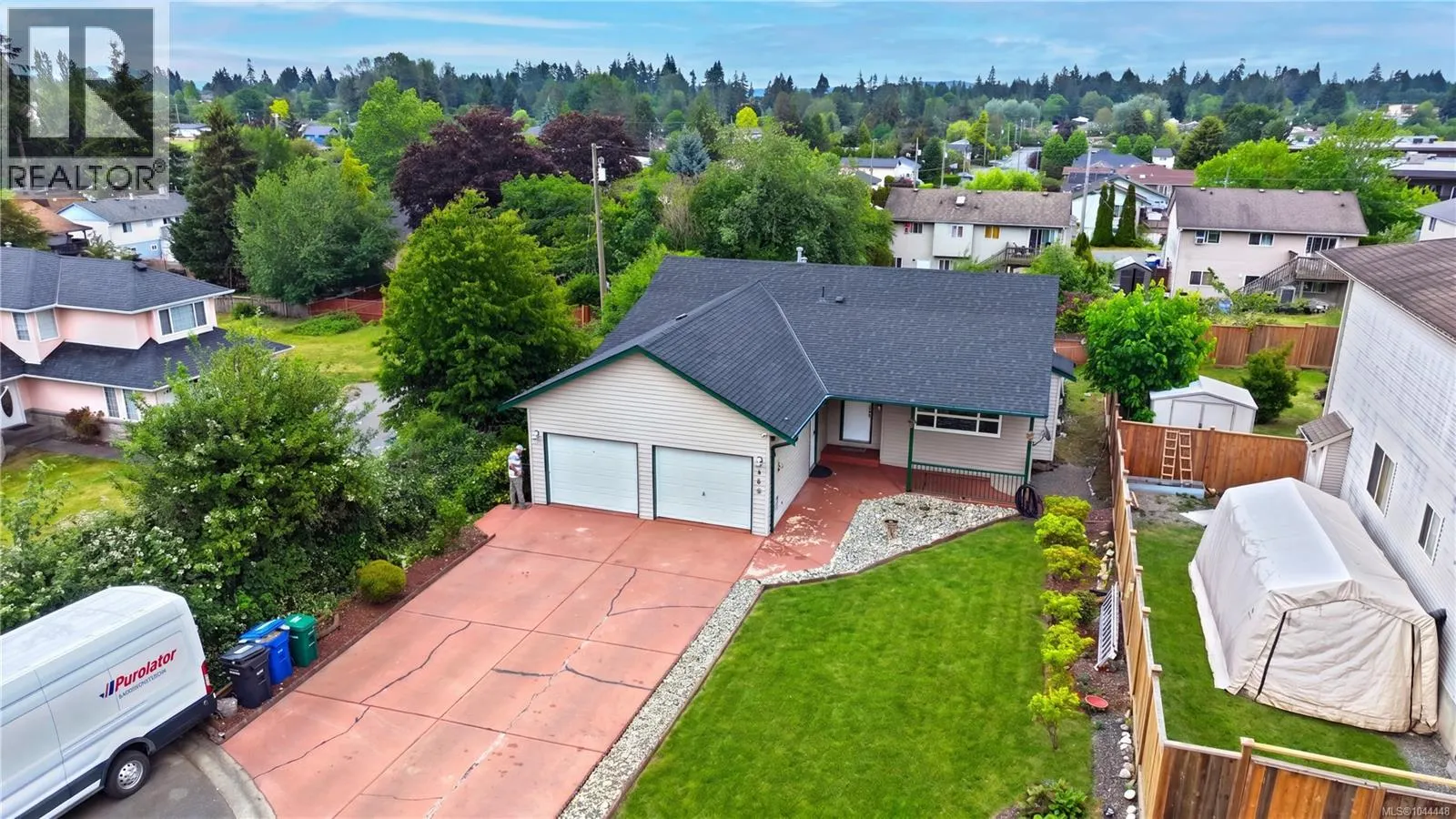 840 Inez Pl