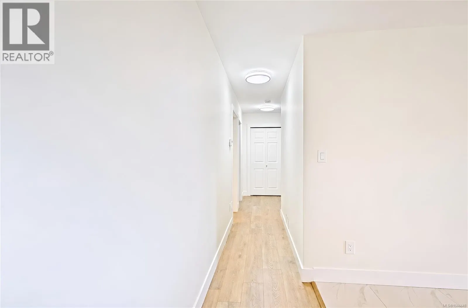 840 Inez Pl