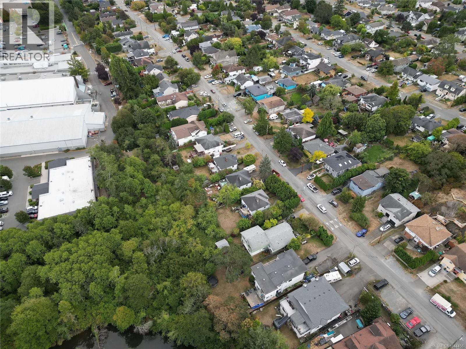 482 Ker Ave