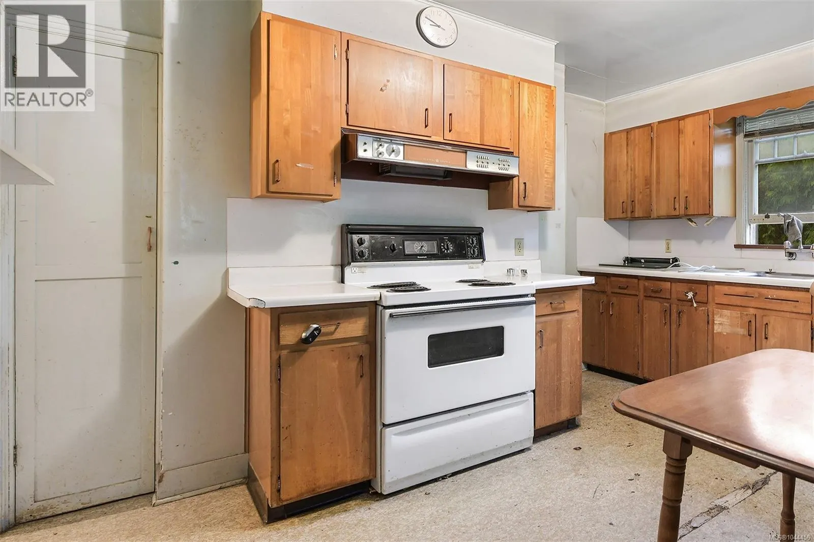 482 Ker Ave