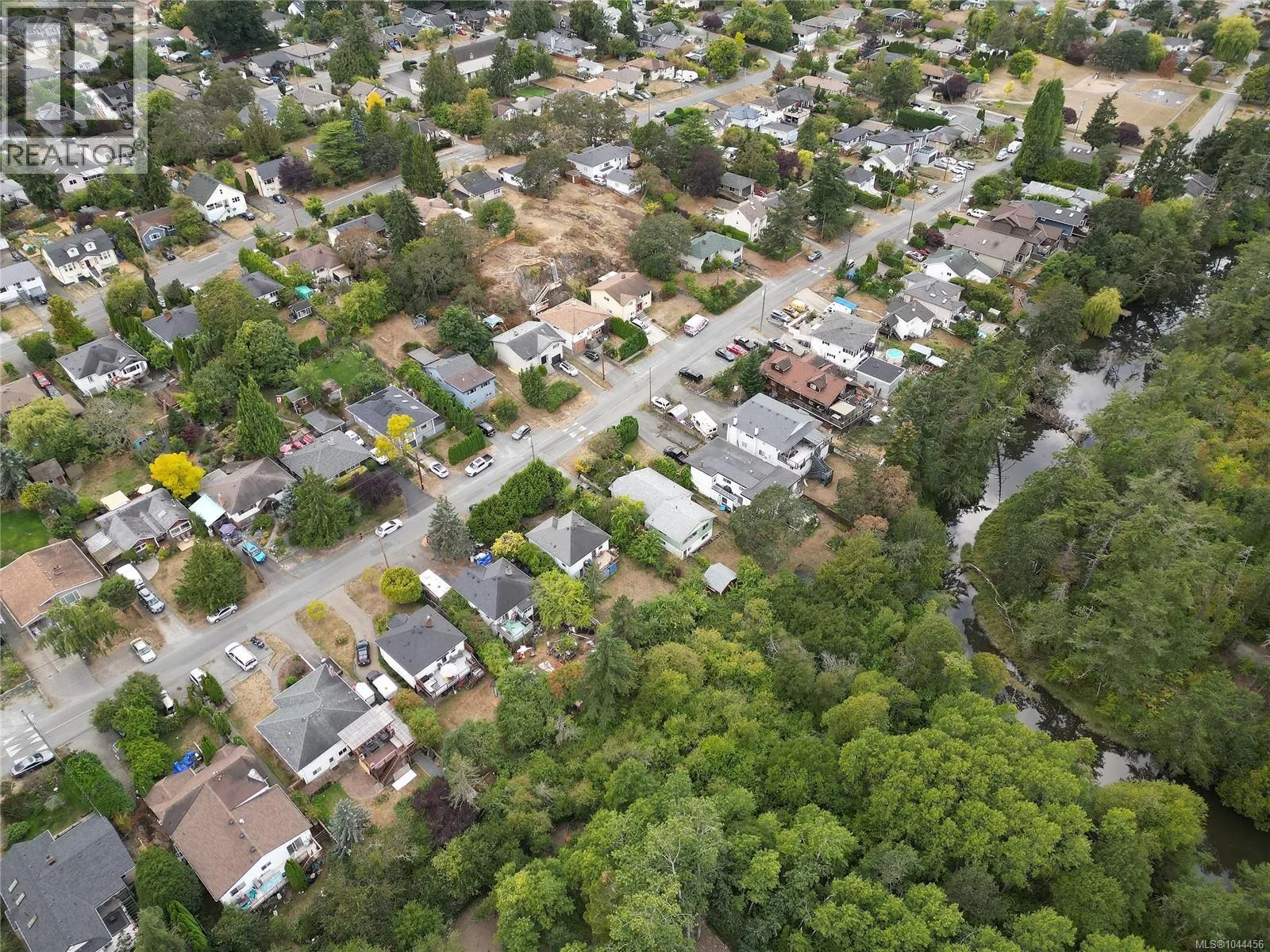 482 Ker Ave