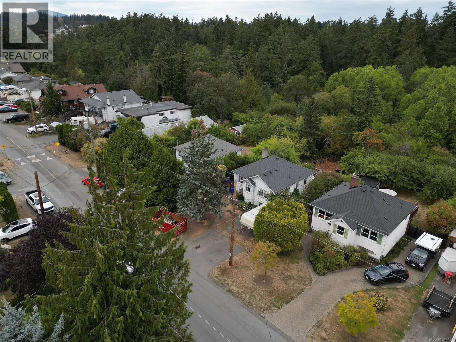 482 Ker Ave