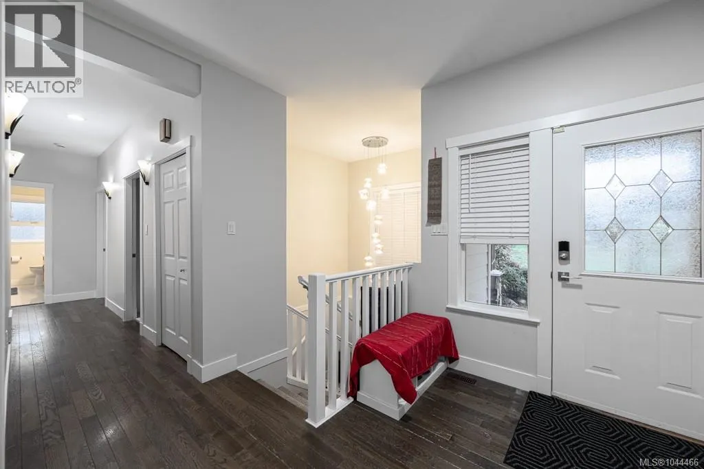 497 Poets Trail Dr
