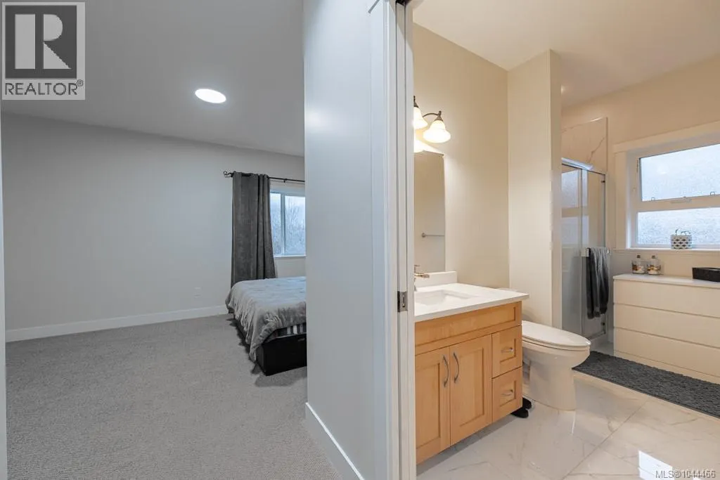 497 Poets Trail Dr