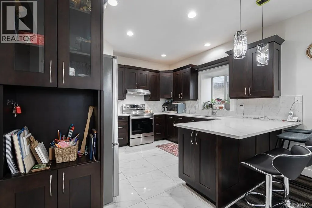 497 Poets Trail Dr