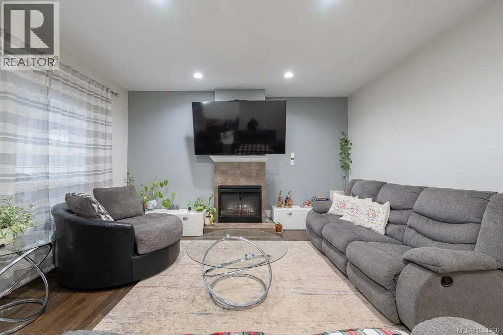 497 Poets Trail Dr