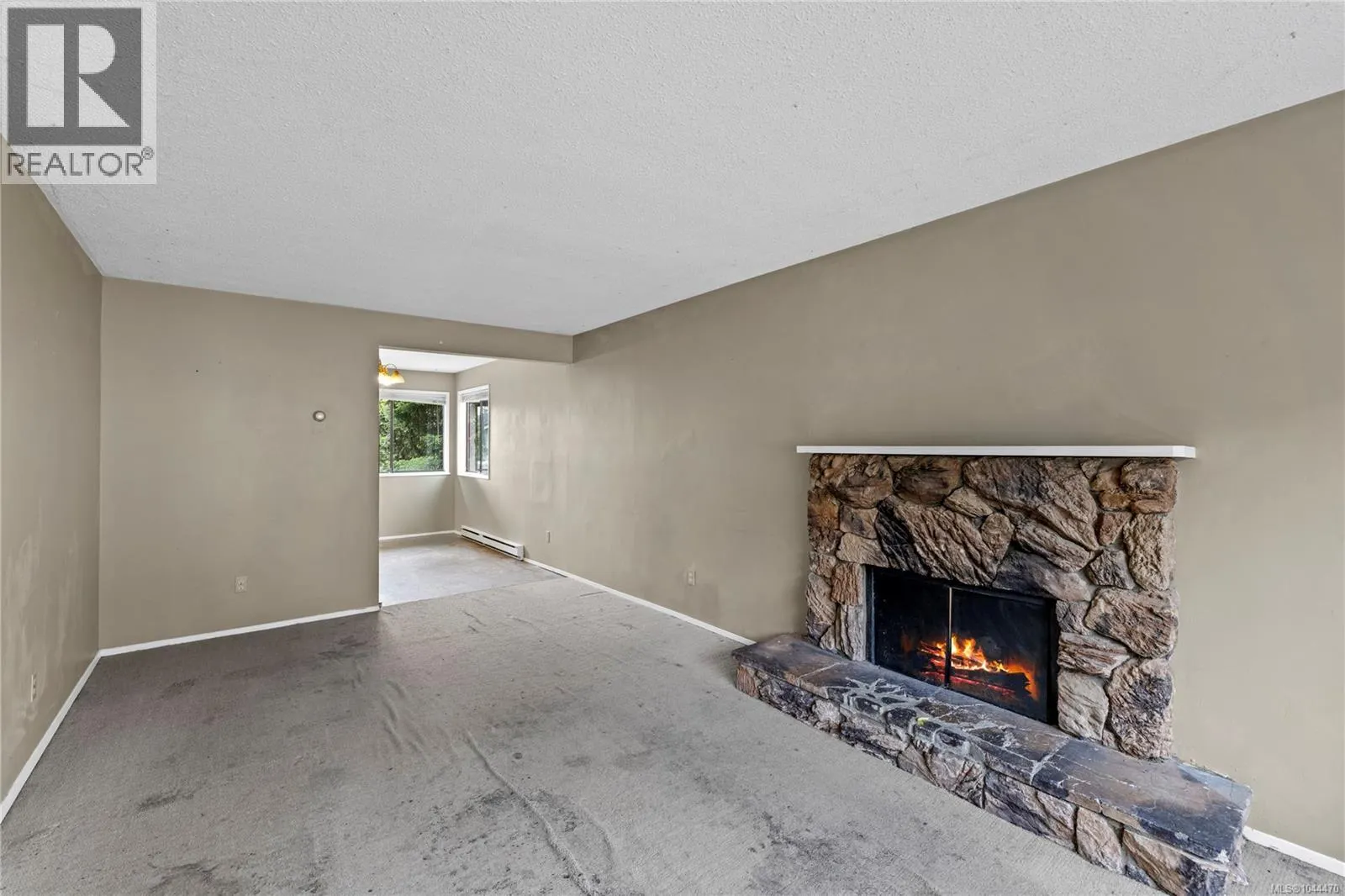 826 Holly Hill Rd