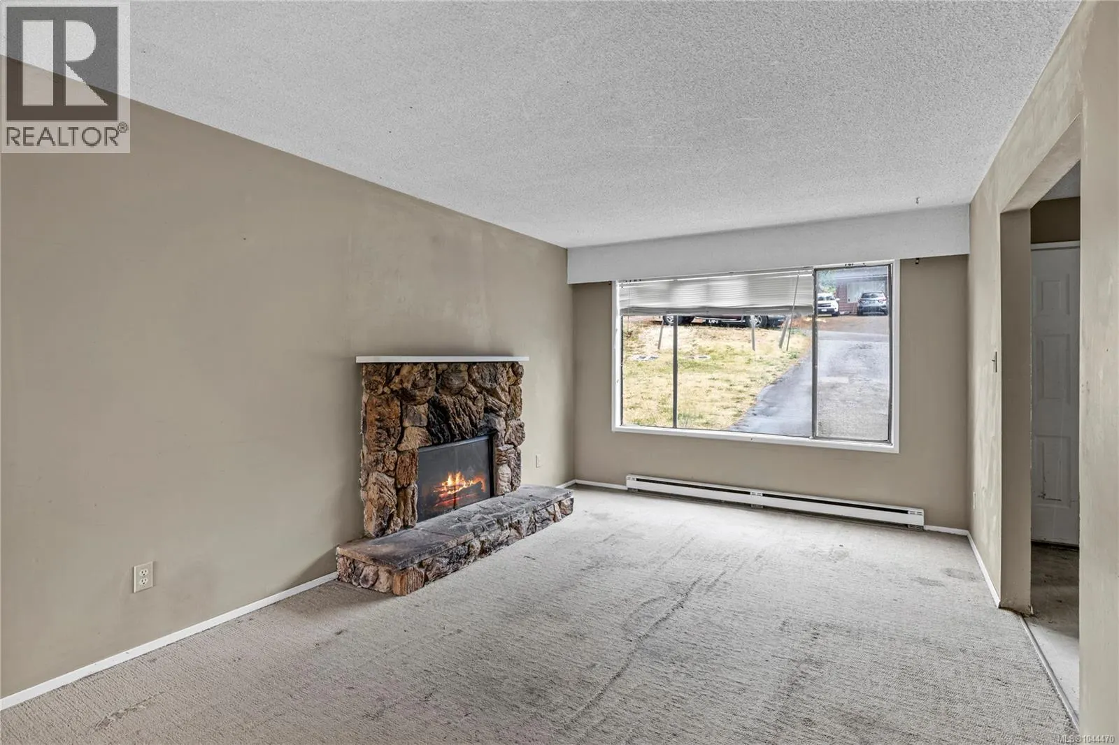 826 Holly Hill Rd