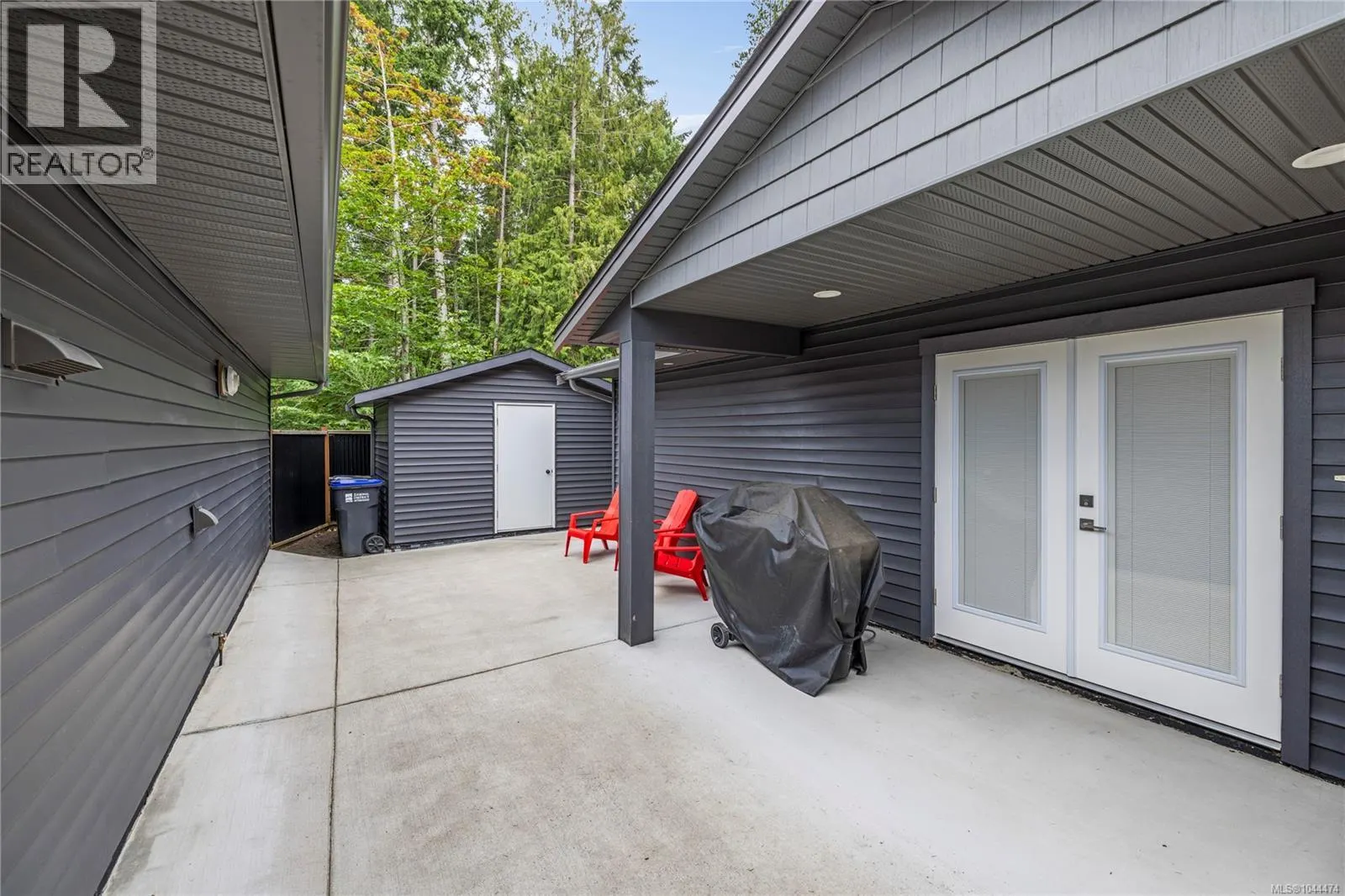 242 Sunningdale Rd E