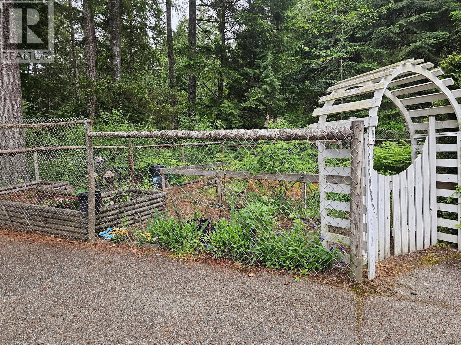 1711 Escarpment Way