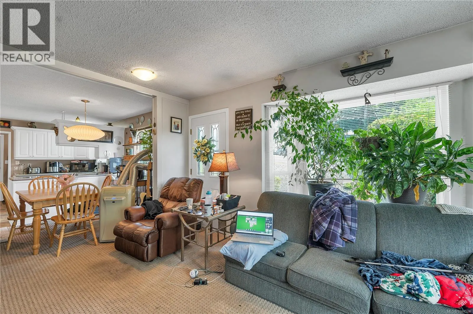 515 Oak Pl
