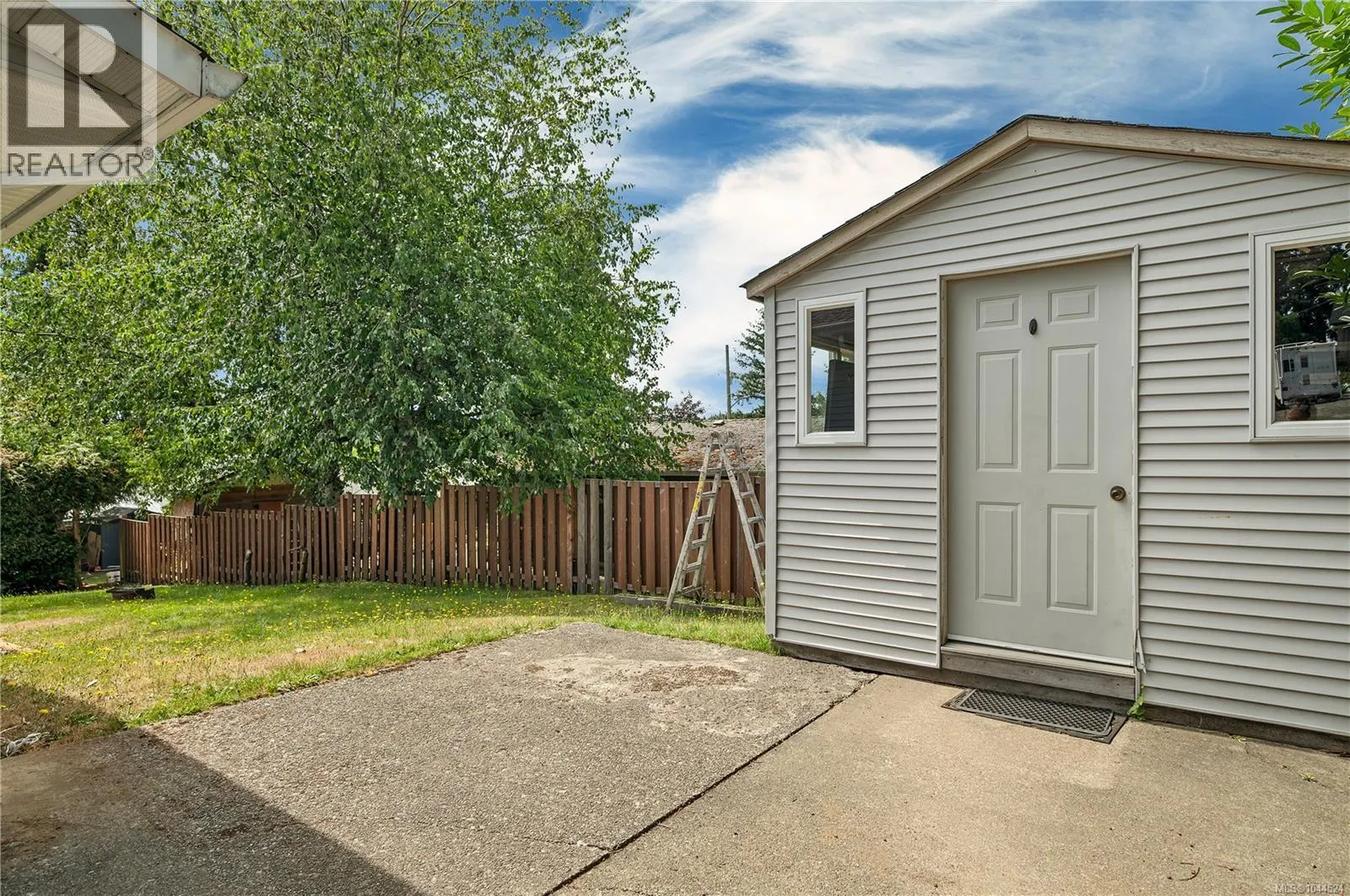 515 Oak Pl