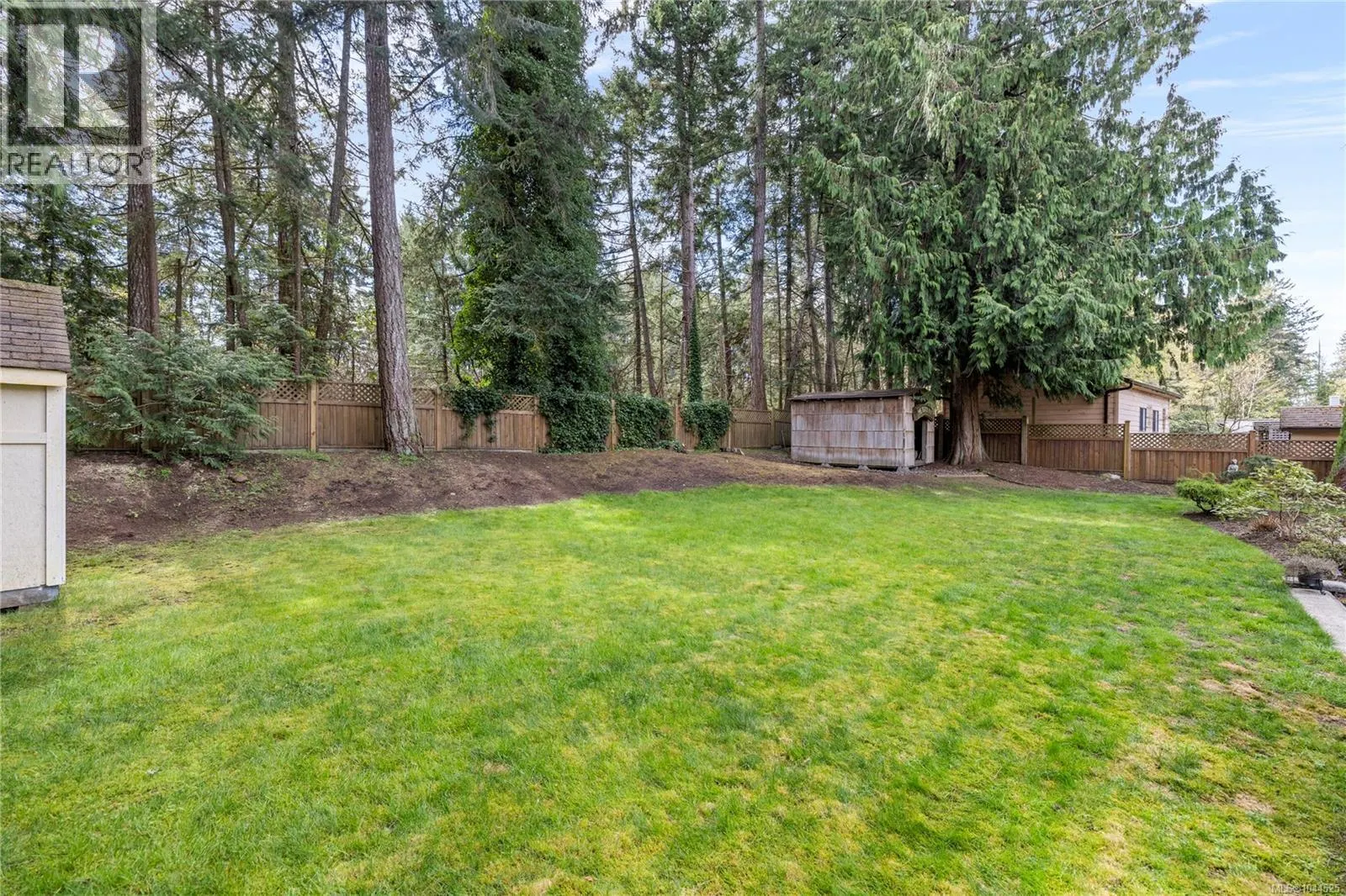 1170 Clubhouse Dr