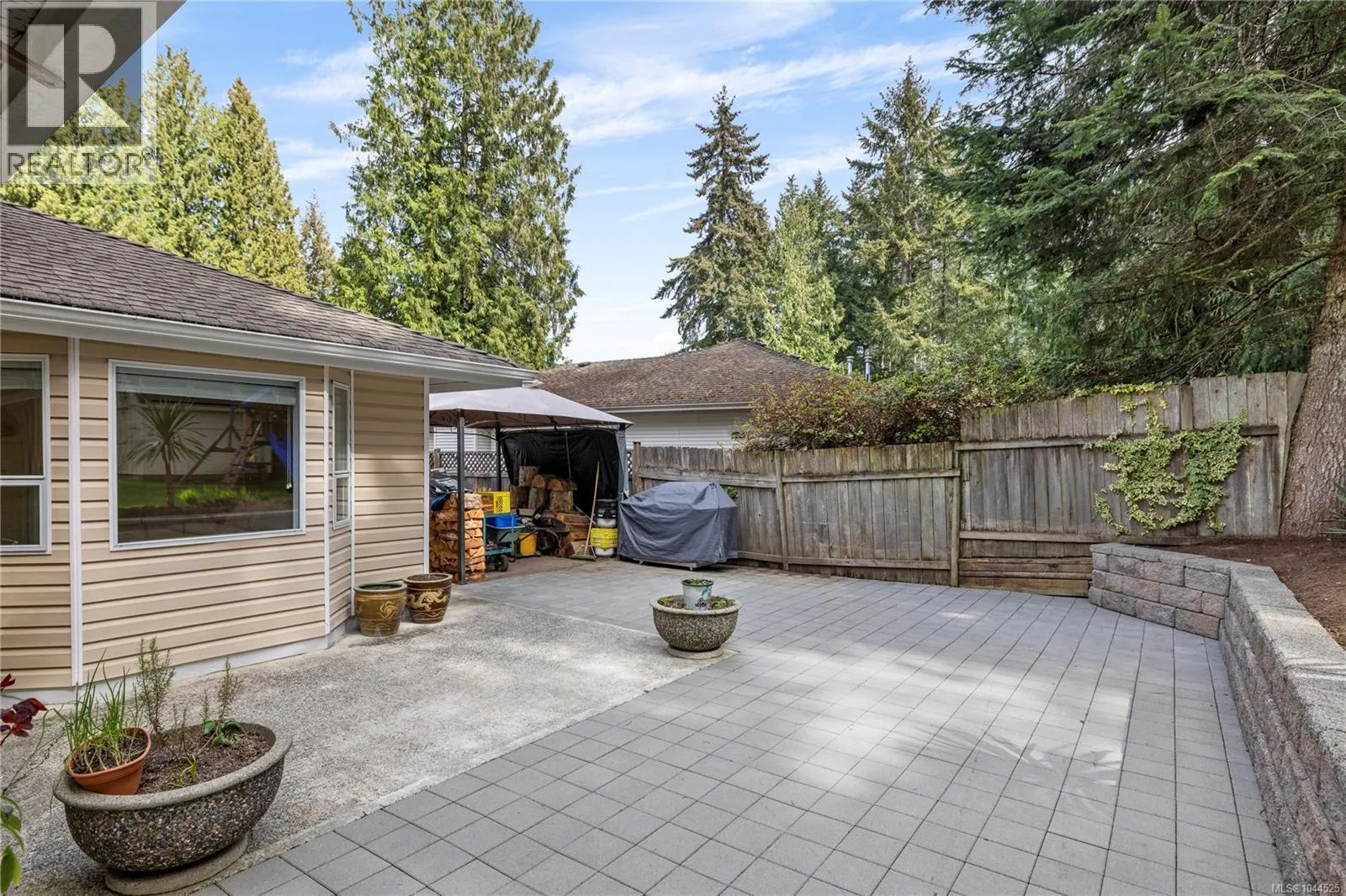 1170 Clubhouse Dr