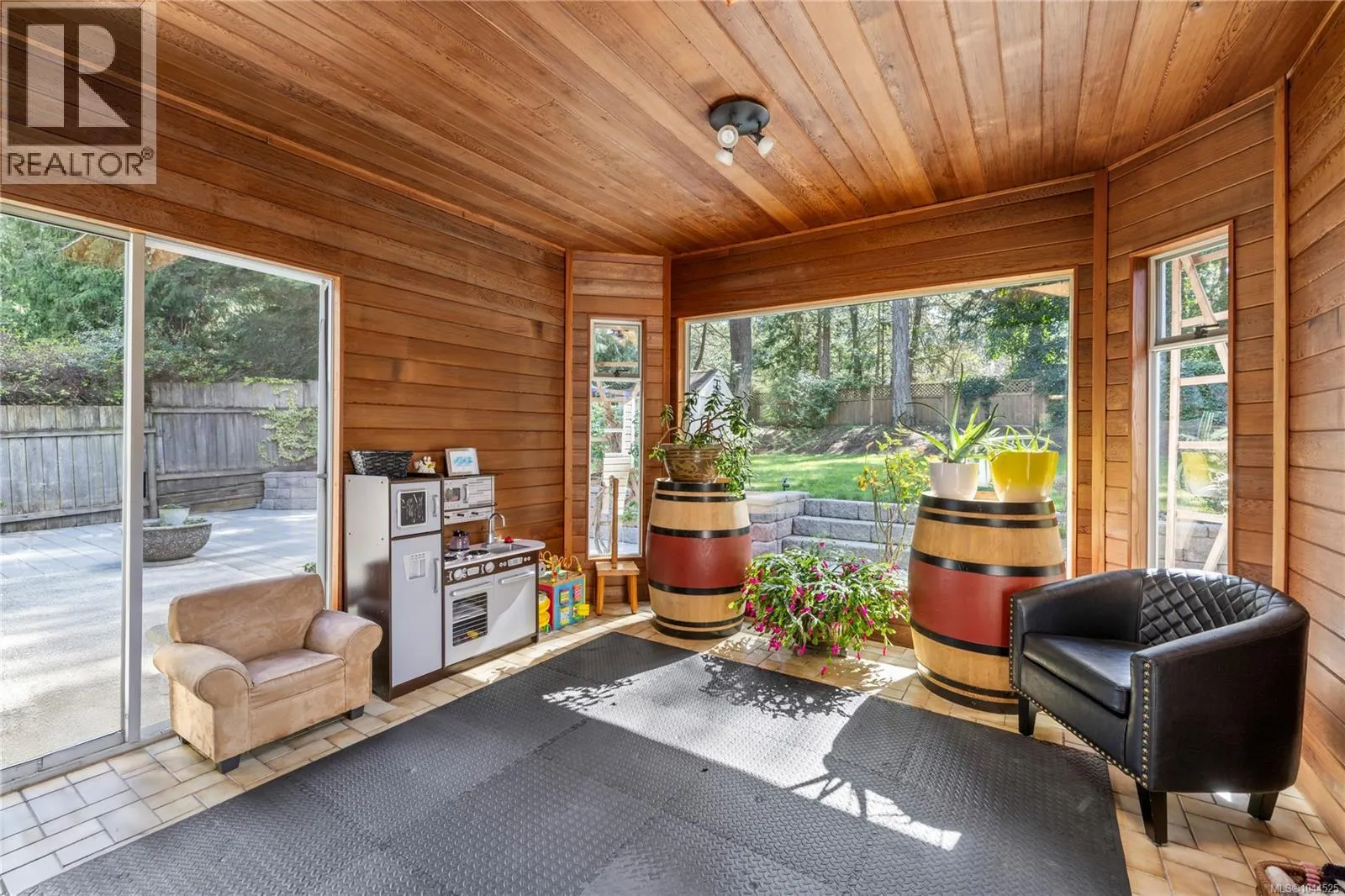 1170 Clubhouse Dr