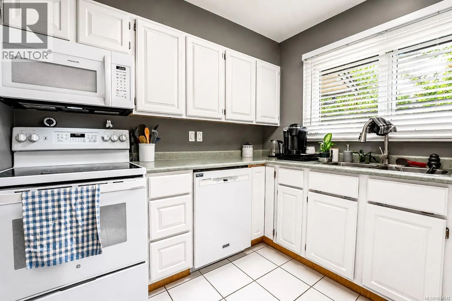 14 1184 Clarke Rd