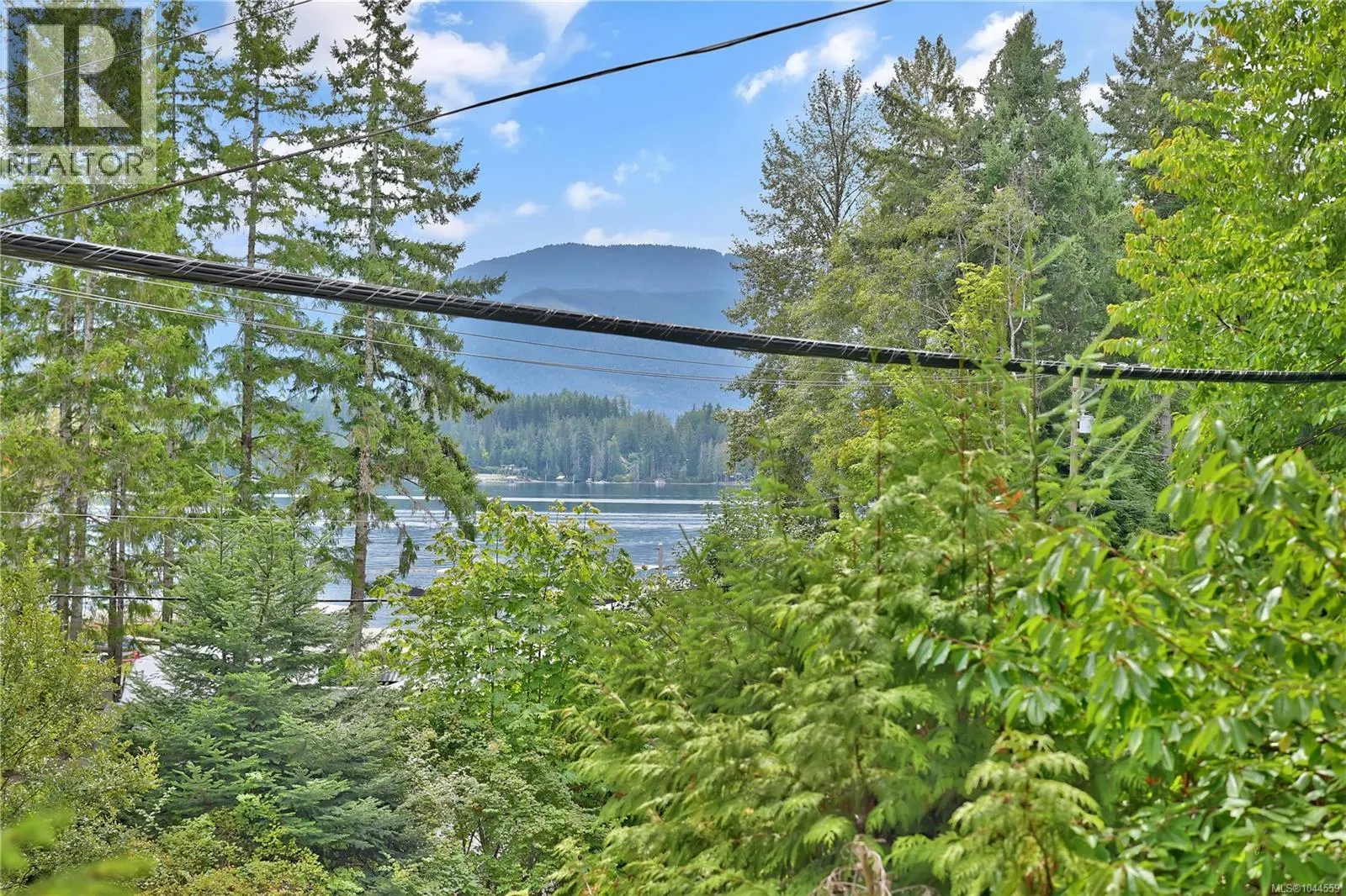 36 10325 Lakeshore Rd