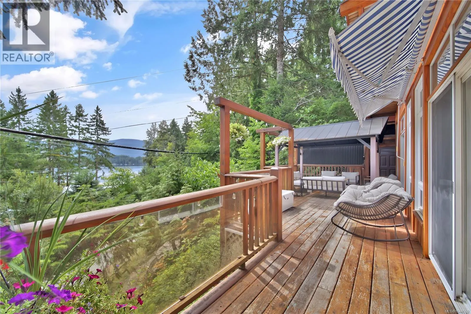 36 10325 Lakeshore Rd
