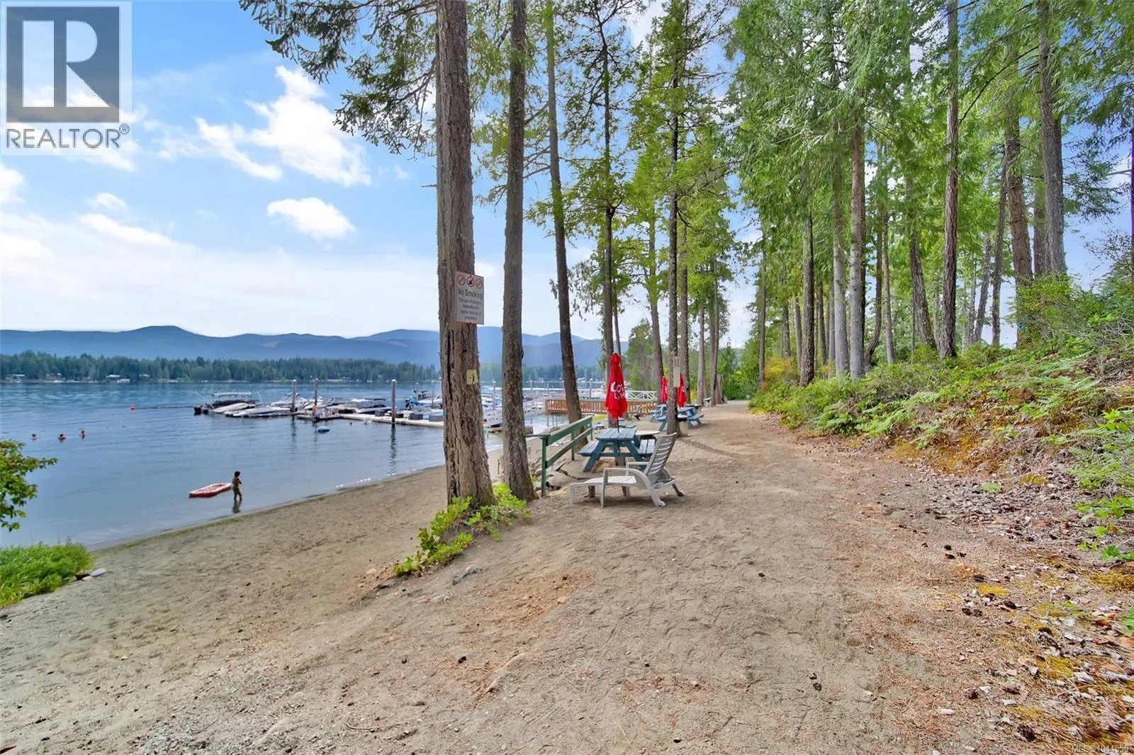 36 10325 Lakeshore Rd