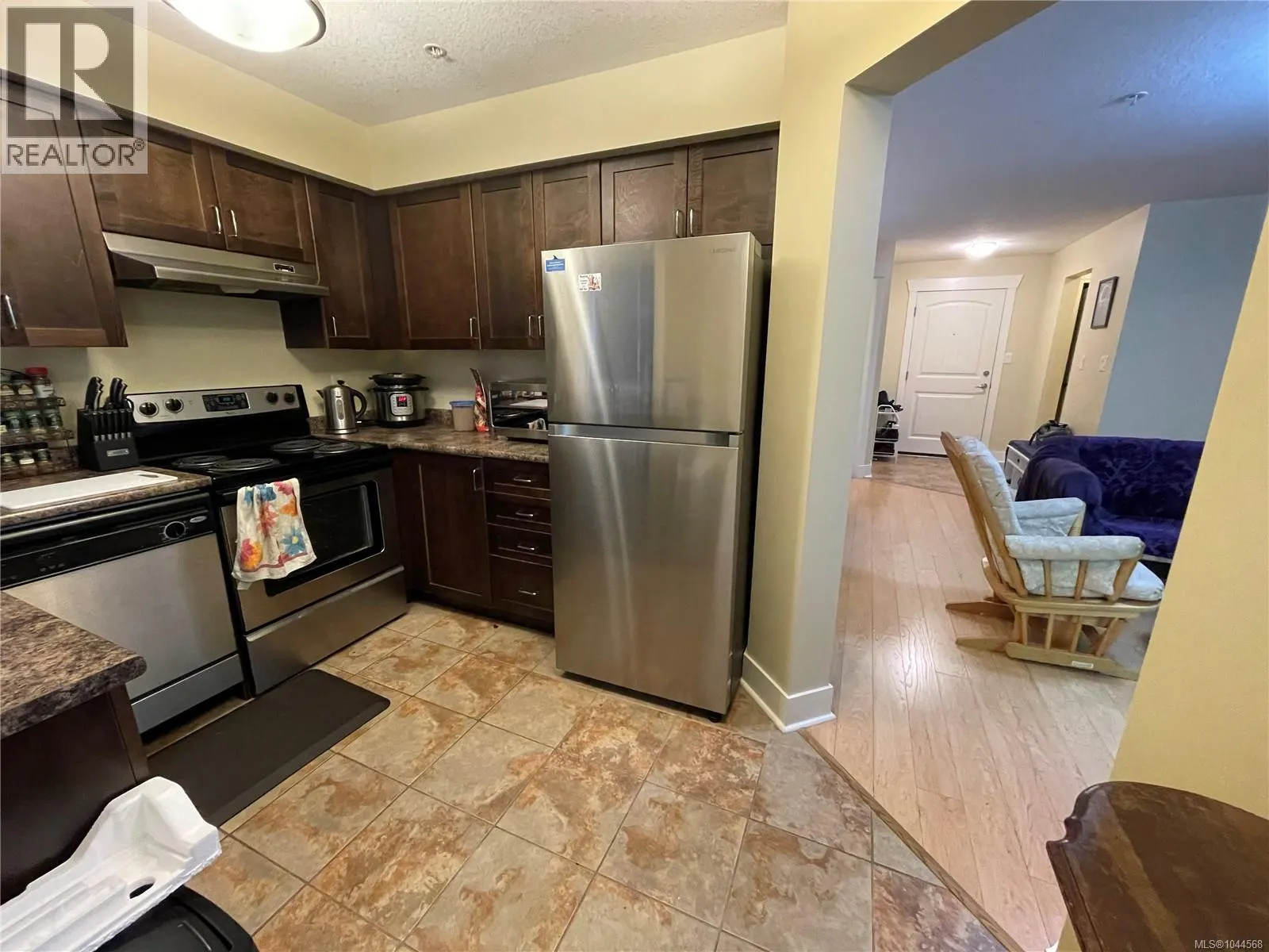 203 1620 Townsite Rd