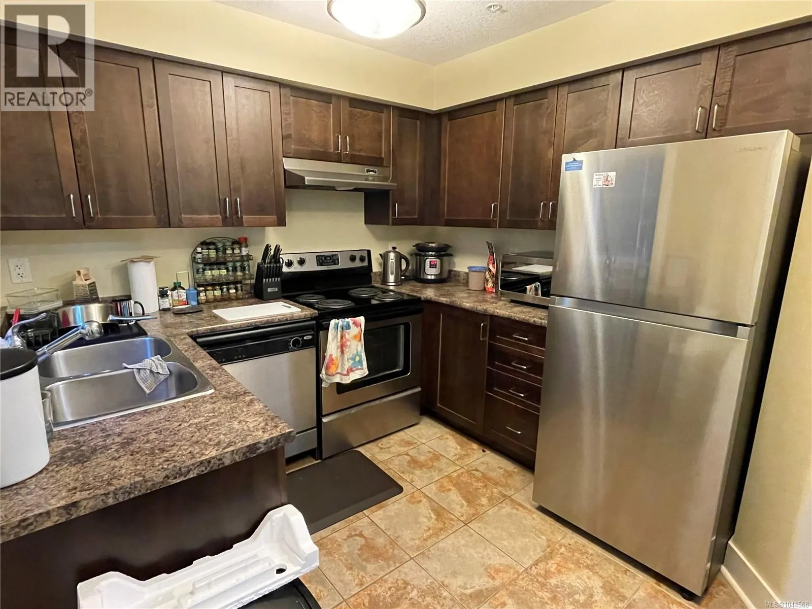 203 1620 Townsite Rd
