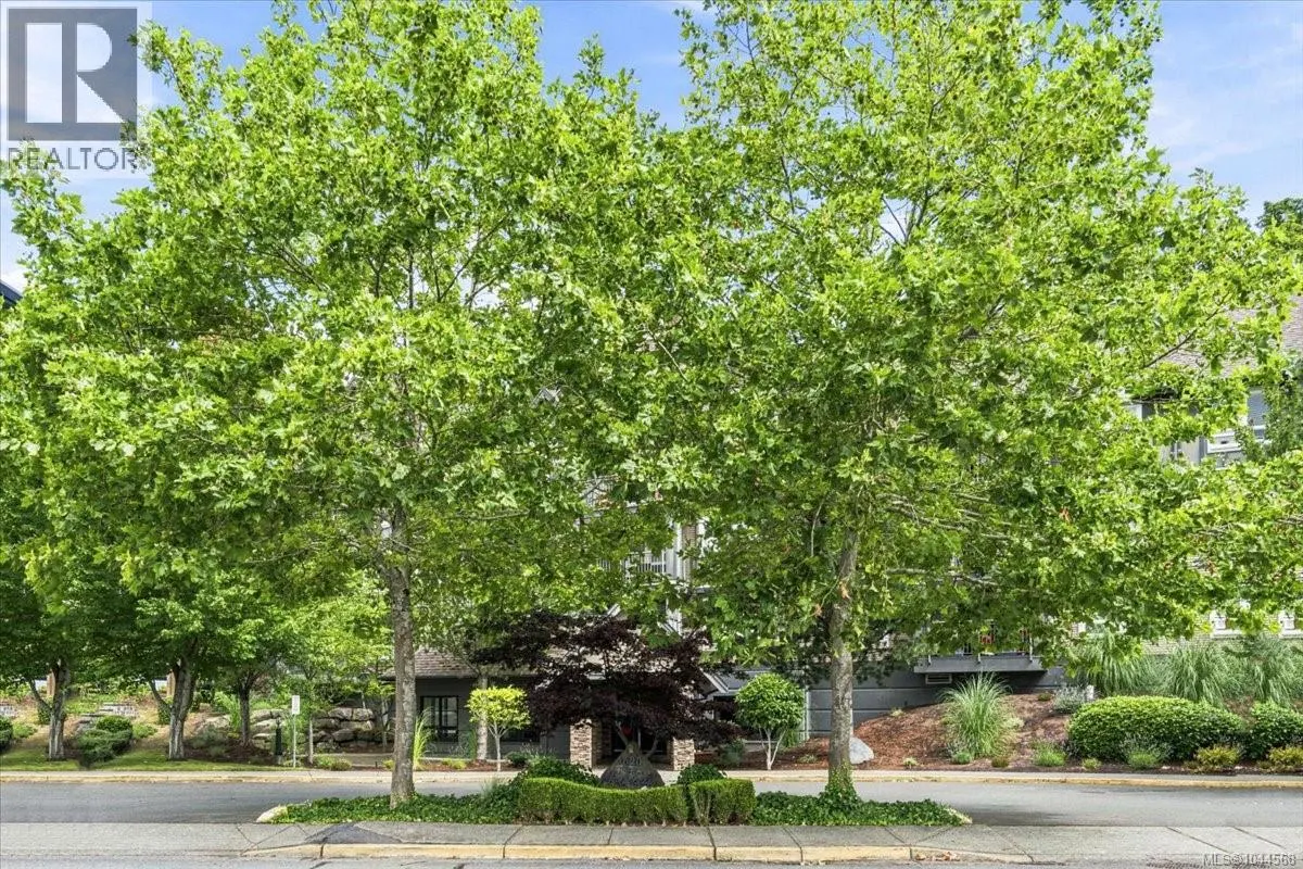 203 1620 Townsite Rd