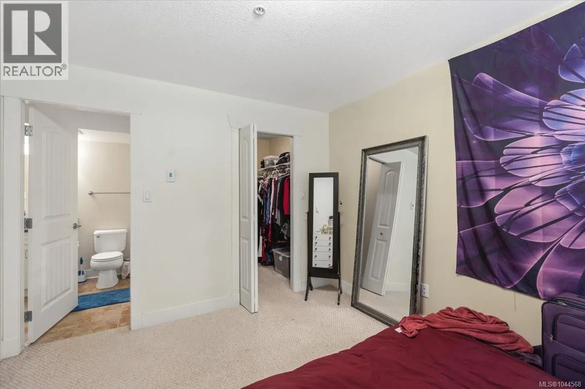 203 1620 Townsite Rd