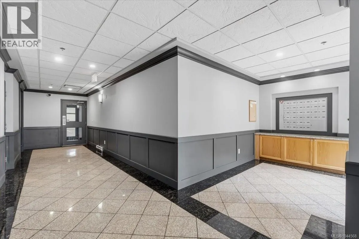 203 1620 Townsite Rd