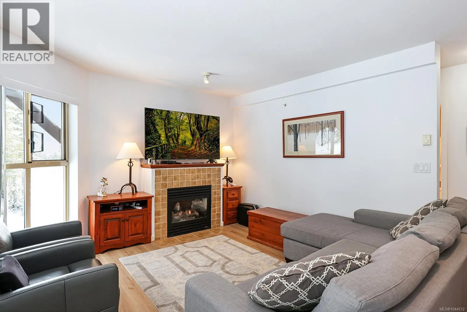 411 1280 Alpine Rd