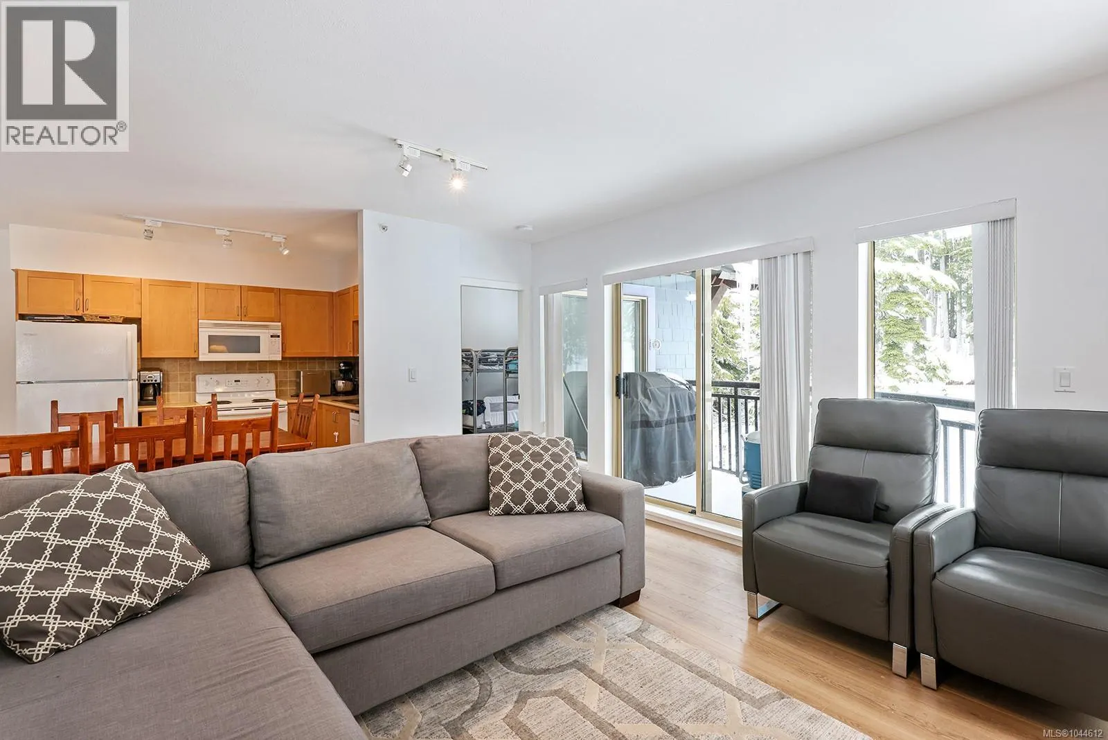 411 1280 Alpine Rd