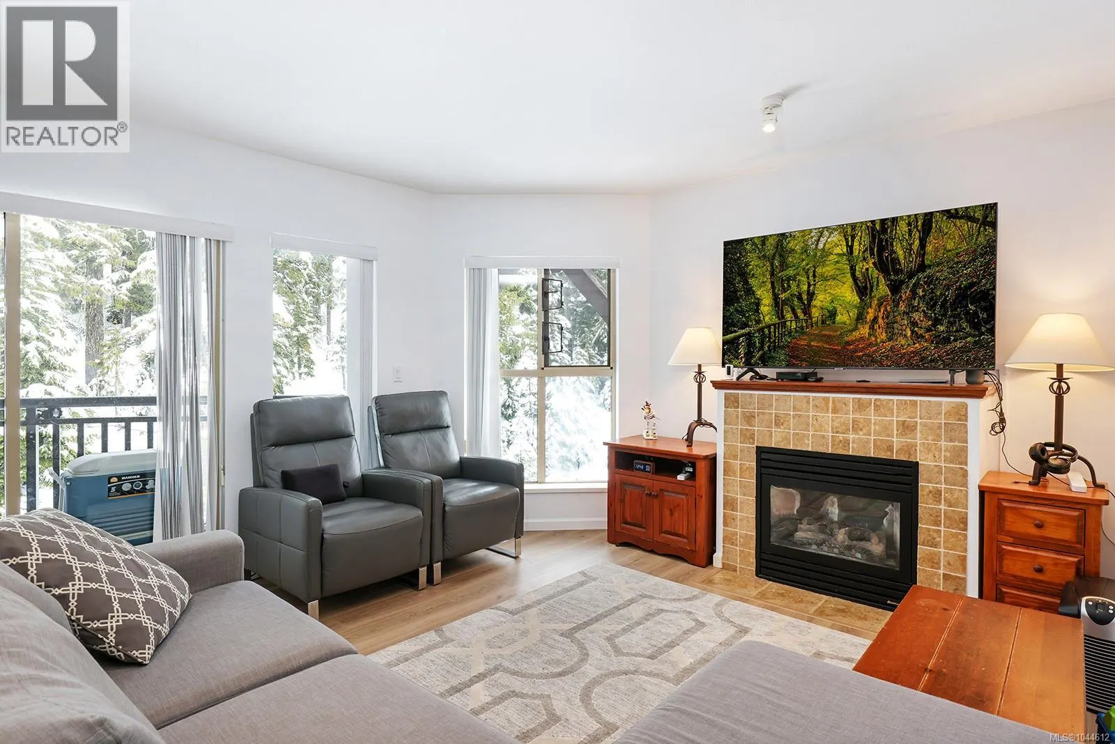 411 1280 Alpine Rd