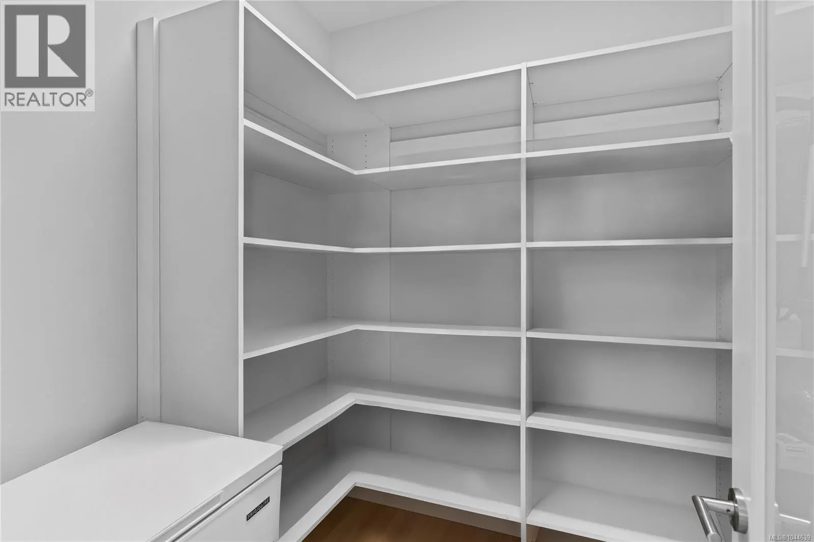 1312 Langara Dr