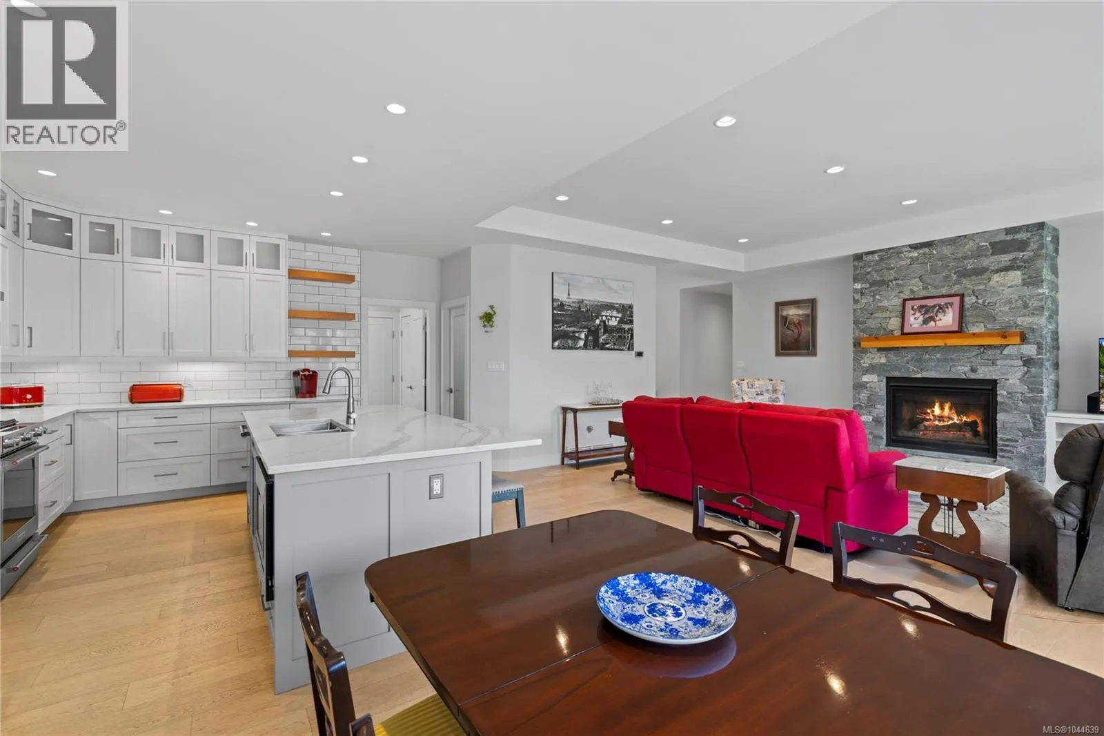 1312 Langara Dr