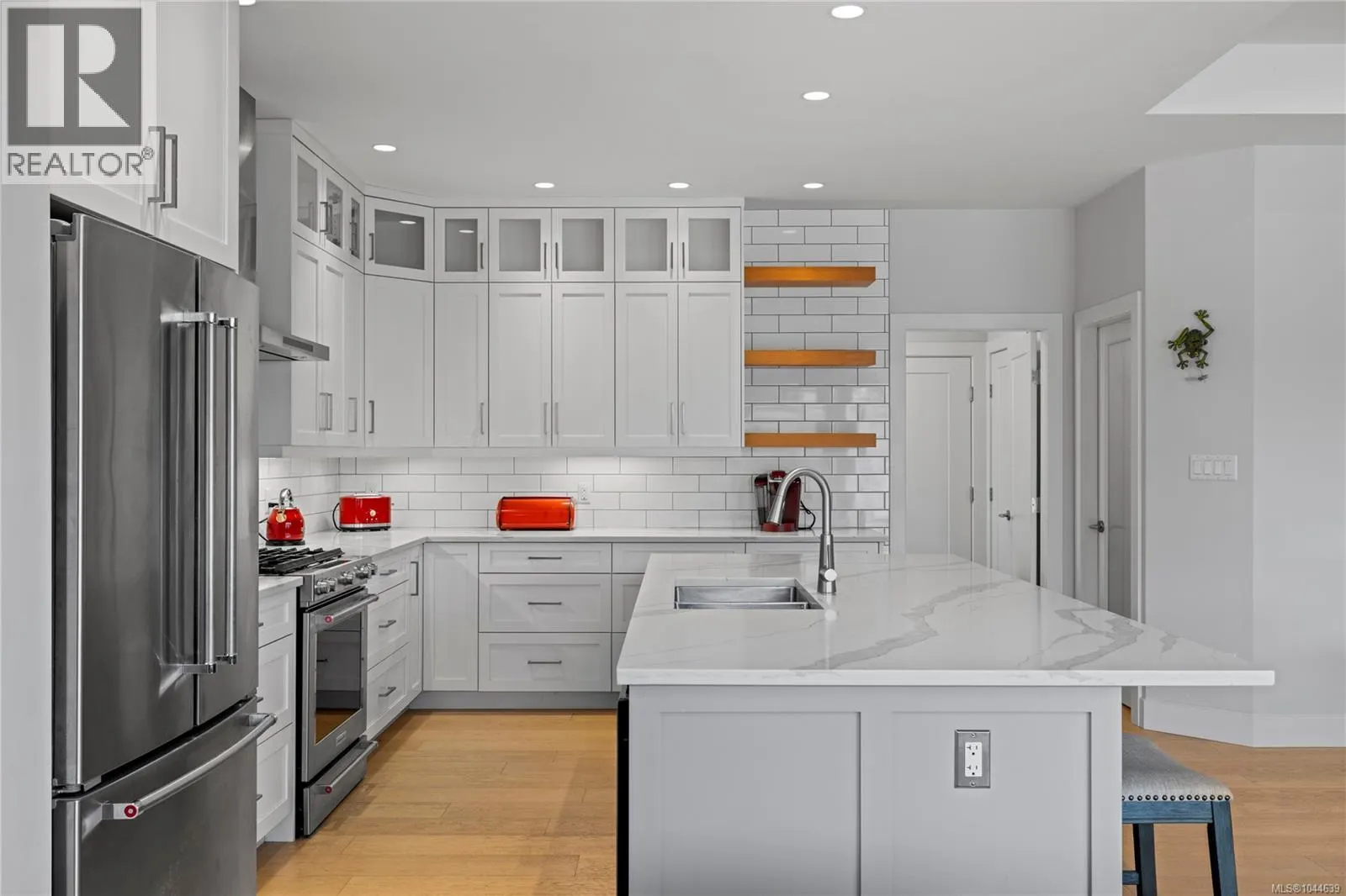 1312 Langara Dr