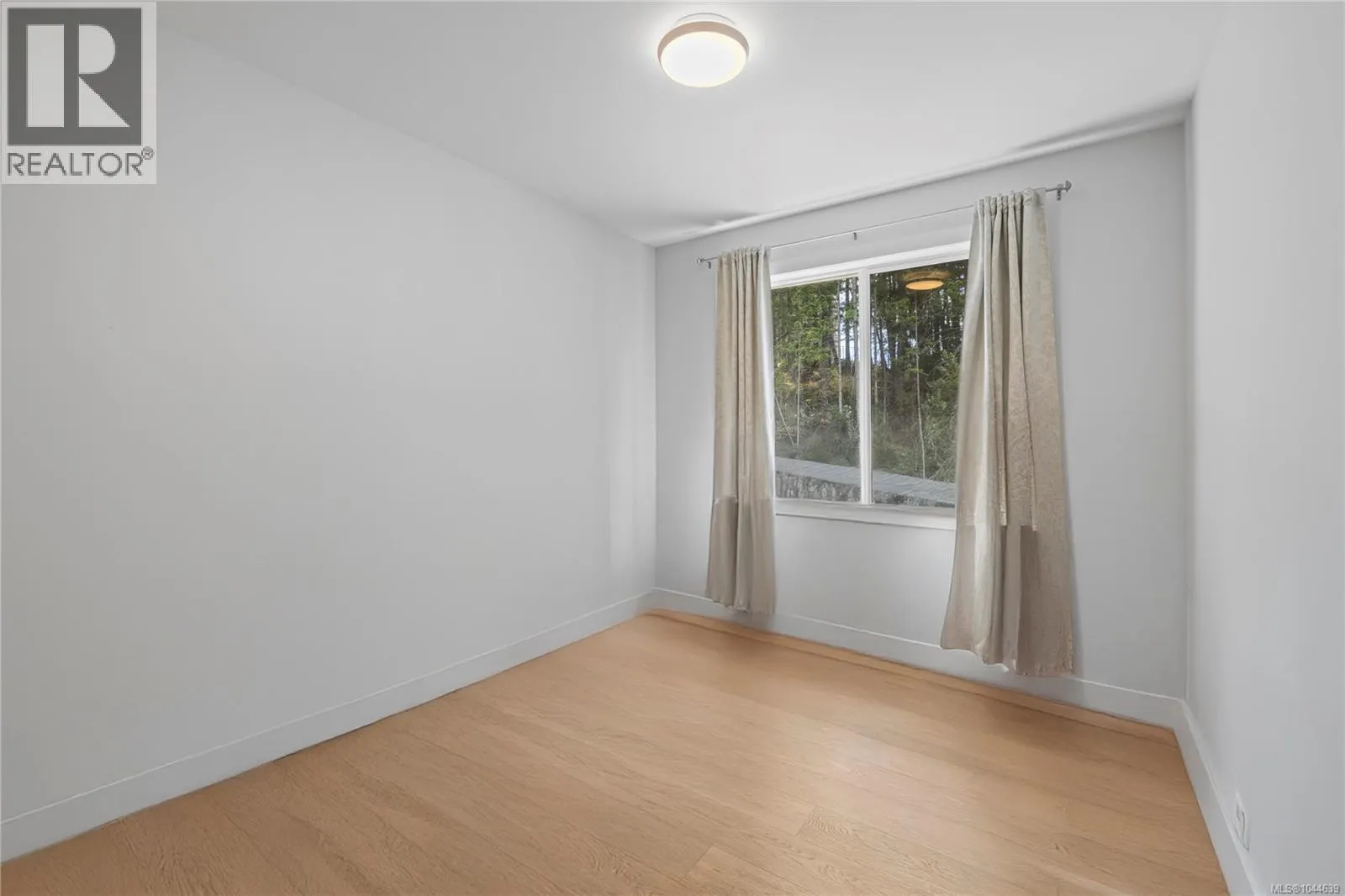 1312 Langara Dr