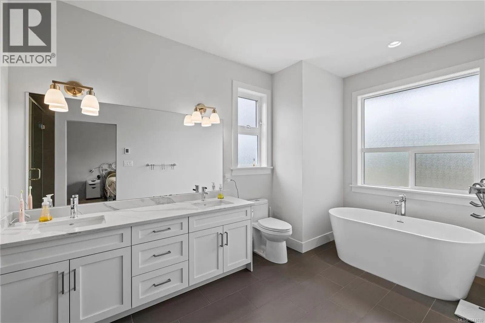 1312 Langara Dr