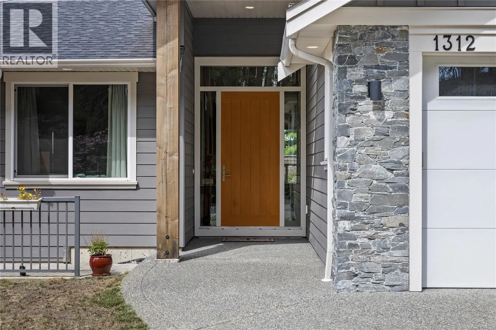 1312 Langara Dr