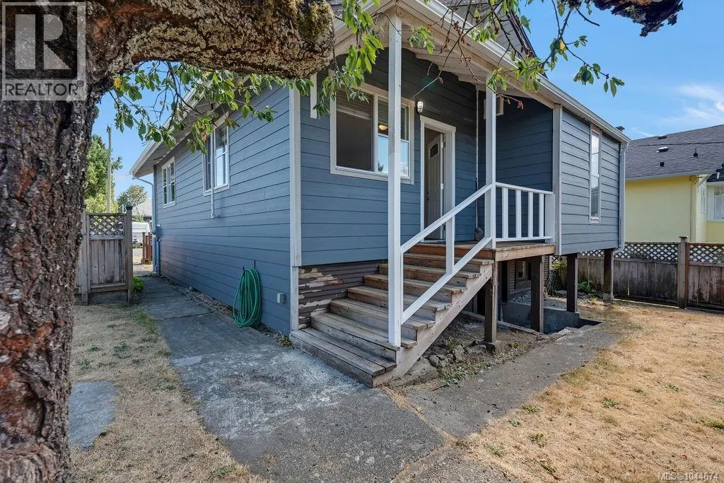 426 & 426A Buller St