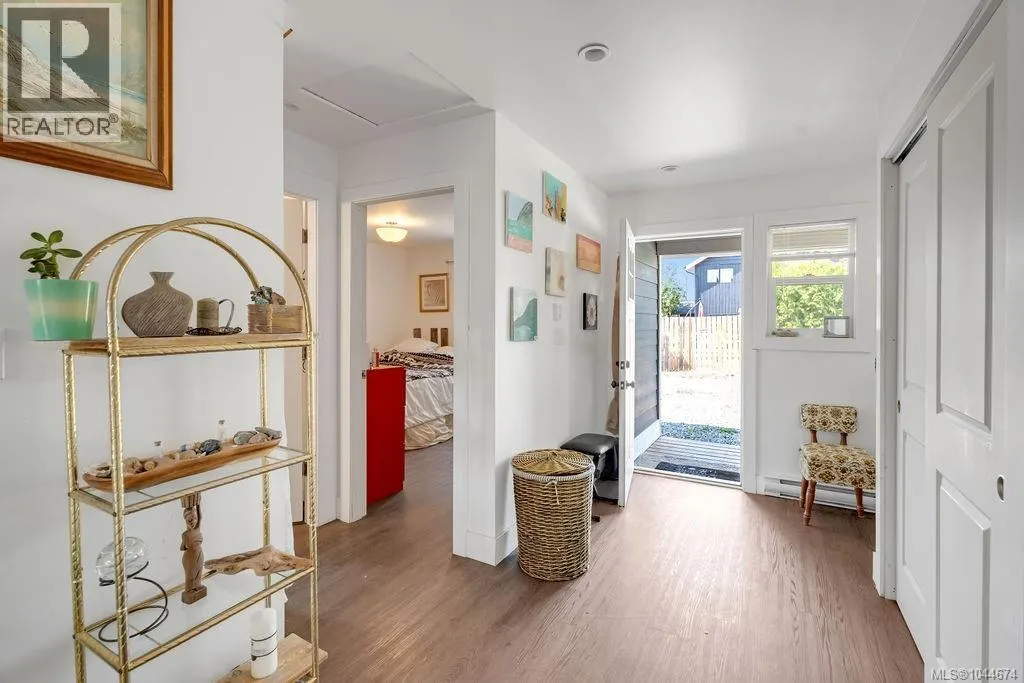 426 & 426A Buller St