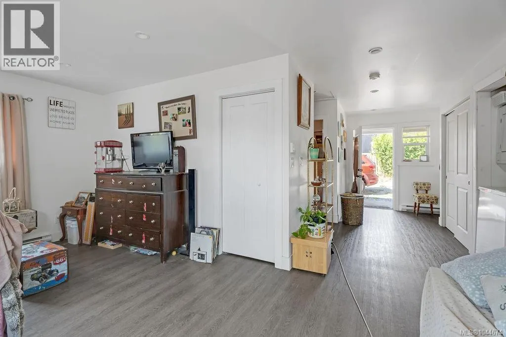 426 & 426A Buller St