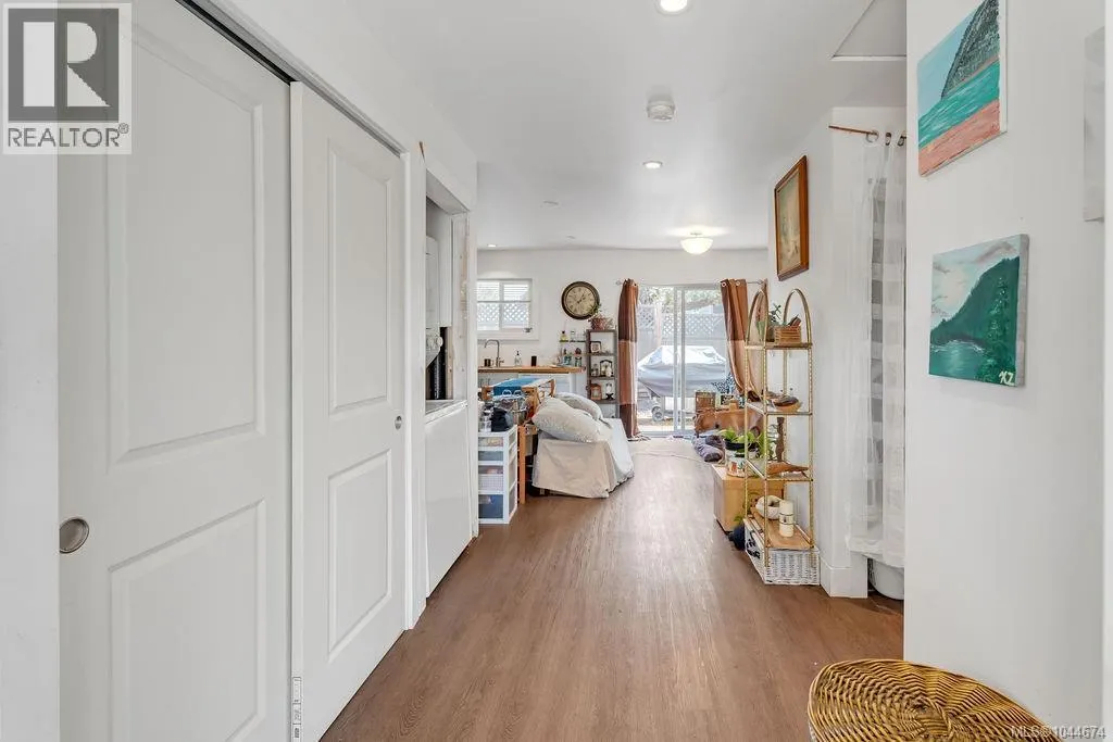 426 & 426A Buller St