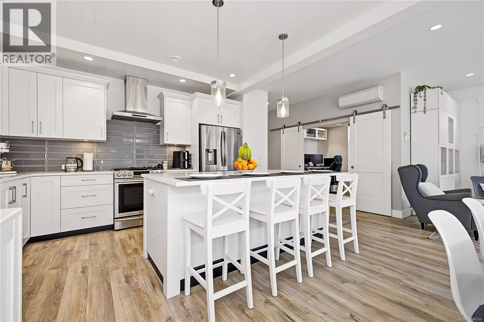 309 Seafield Rd