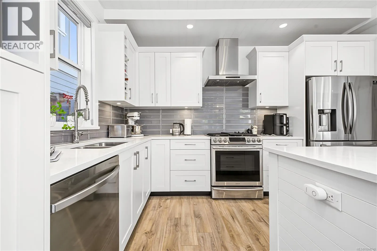 309 Seafield Rd