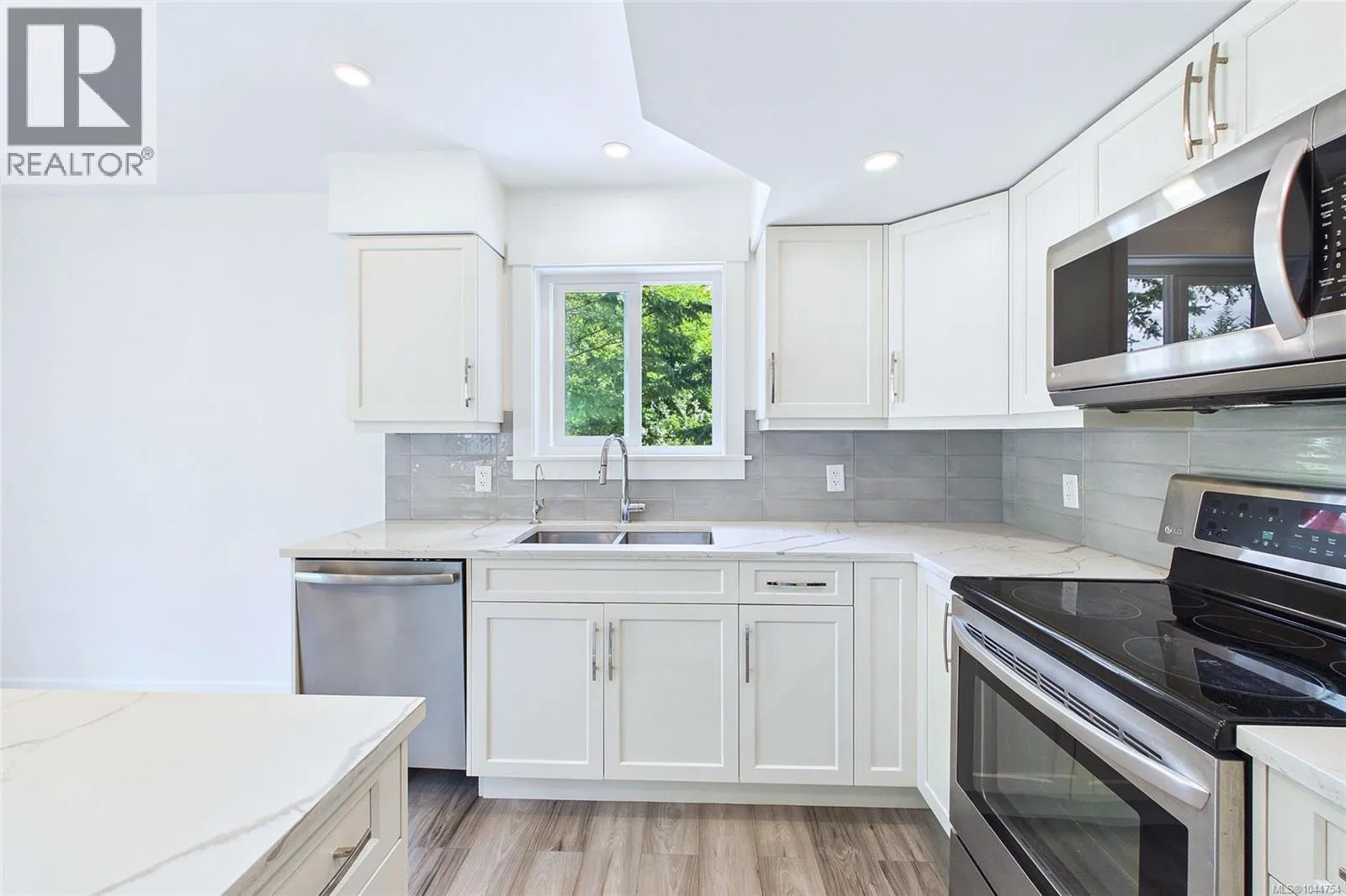 3030 Gregson Rd